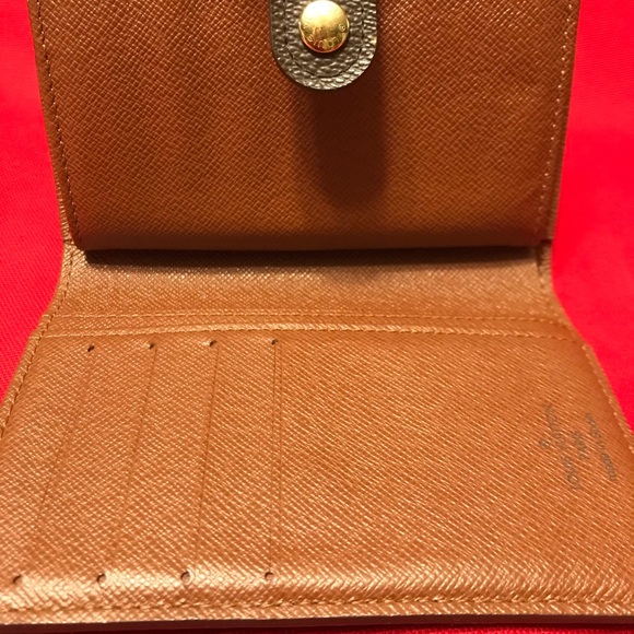 Louie vuitton wallet small, used good condition - Picture 2 of 3